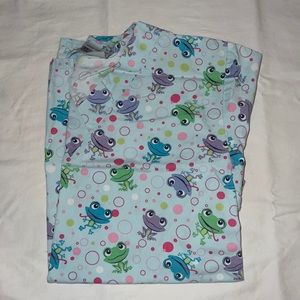 UA Scrub Top